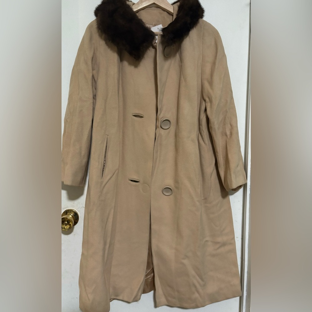 Elegant Beige Cashmere Coat with Real Fur Collar